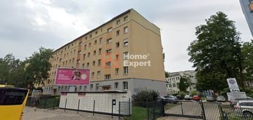 Okolice placu konstytucji 3-go maja rozkład/balkon