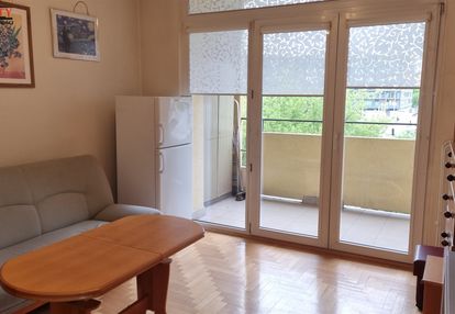 Atrakcyjna kawalerka pod wynajem rej. uniwersytetu