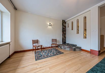 Dom 240 m² na cele biurowe lub rezydencjalne