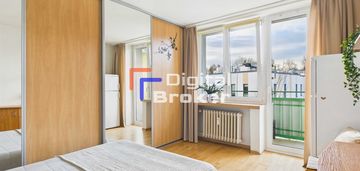 ⭐okęcie⭐blok z cegły⭐balkon⭐piwnica⭐parking