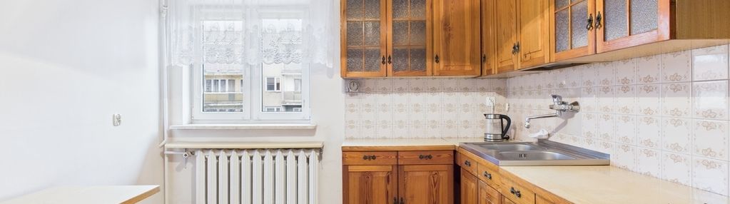 Centrum - przestronne mieszkanie z dużą kuchnią !
