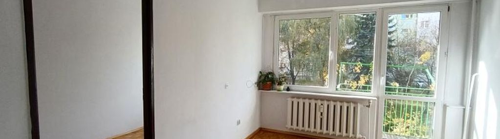 Mieszkanie na i piętrze w krośnie .