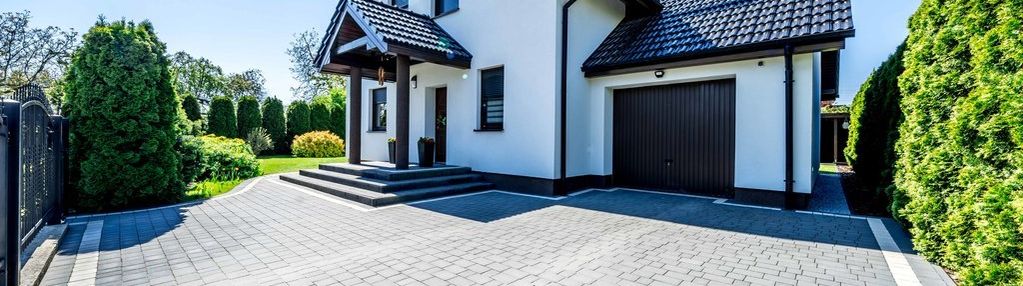 Dom wolnostojący zadbany jak nowy ogród robakowo