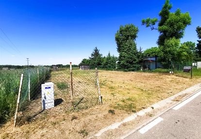 Działka budowlana nad jeziorskiem, brzeg