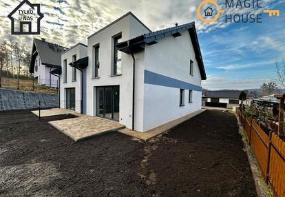 Nowoczesny bliźniak z garażem i poddaszem użytkowy