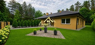 Dom parterowy 174 m² z garażem i altaną