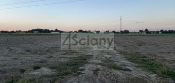 Duża działka na przyszłą inwestycję