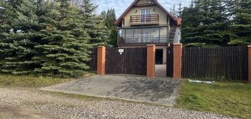 Dom z linią brzegową jeziora gawlik wielki