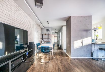 |hit! |krzyki balkon |tramwaj – sprawdź!|