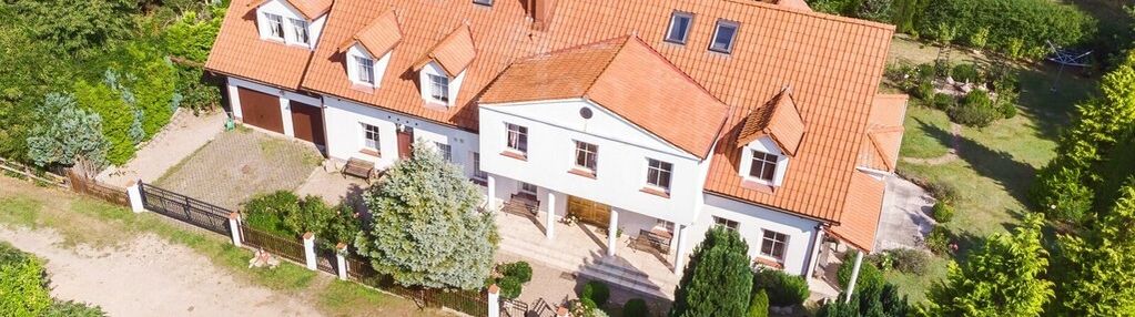 Dom z funkcją usługową lubiatowo i 17 pokoi