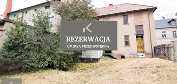 Cała kamienica w centrum w rychtala.