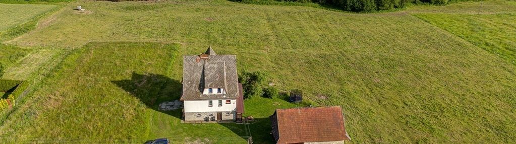 Dom do remontu na ponad 35 ar działce!