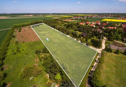 Pod rezydencje,ogrodzona,prąd,woda,kanaliza,bonus
