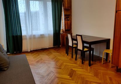 Aaron zarządzanie najmem - kawalerka przy skm