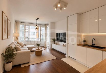 3 pokoje/duży balkon/zieleń