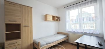 Dla studentów, pary, osób pracujących.