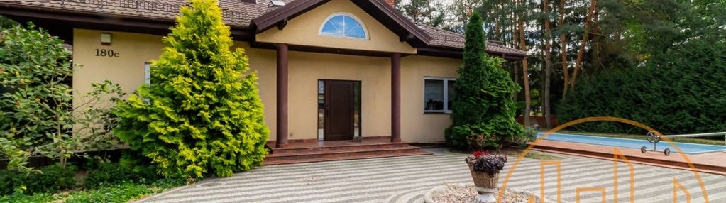 Piękny, malowniczy, dom z basenem,  okazja!