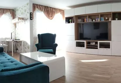 Duże mieszkanie na osiedlu Odrodzenia - 80 m2