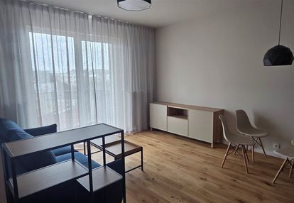 Eleganckie 2 pokoje, balkon, garaż