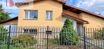 Dom dla rodziny w spokojnej lokalizacji – 5 pokoi