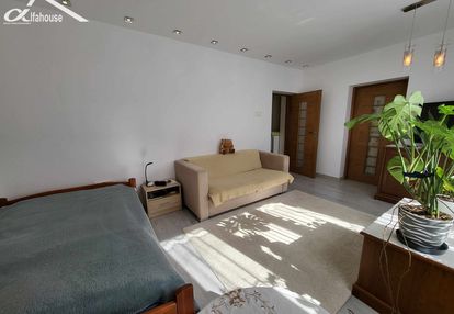 Wyjątkowe mieszkanie  ( parter) po generalnym remo