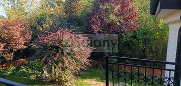 Dom wolnostojący na szczęśliwicach,