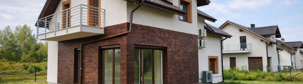 Nowy dom z widokiem na góry