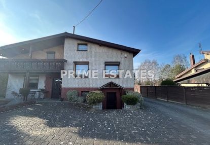 Dwa domy na działce w pięknej okolicy wśód lasów.