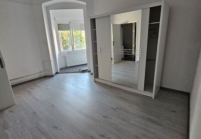 Wynajem 2 mieszkań 3 pokojowych w centrum pow 80m2