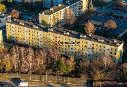 Cztery niezależne pokoje w dobrej lokalizacji