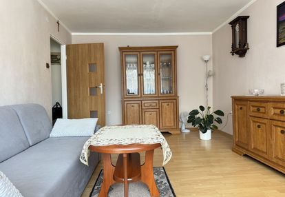 3 pokojowe mieszkanie w bloku z balkonem