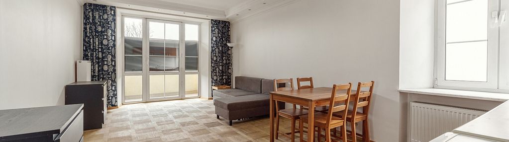 Mieszkanie w kamienicy – biuro, gabinet, ochota