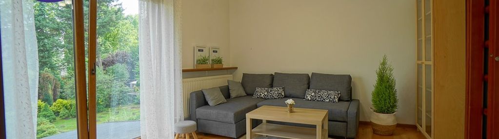 Ligiota wczasowa obok basenu opcja - parking ogórd