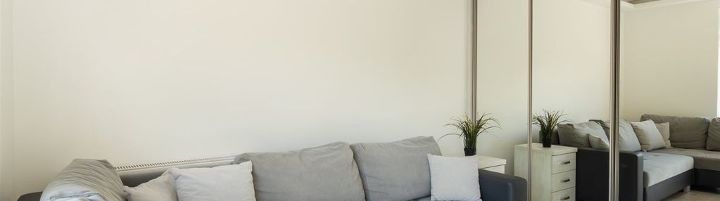 2 pokoje, osobna kuchnia, balkon, garaż
