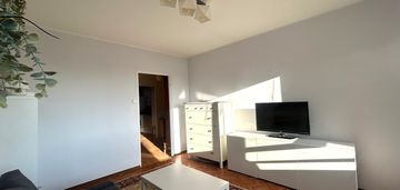 Niski budynek * winda * umeblowane * balkon