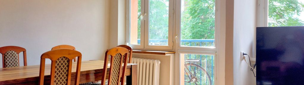 Sudecka-46m2-rozkład-3pok-balkon-miejskie-piwnica.