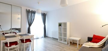 Pokój z kuchnią w budynku z 2018, ok. pl. szembeka