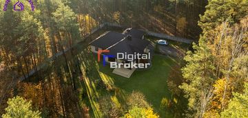 Dom w otulinie lasu – cisza, przestrzeń i spokój!