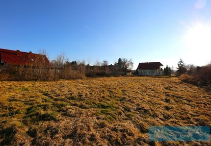 Urokliwa działka w cichej lokalizacji