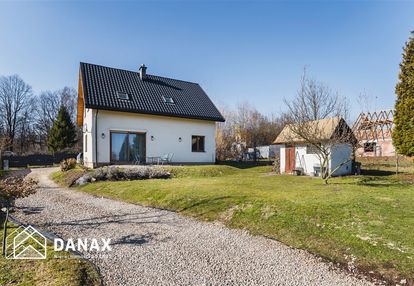 Komfortowy dom wolnostojący na działce 9 ar