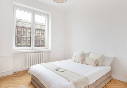 2 pokoje | kamienica | śródmieście muranów | metro