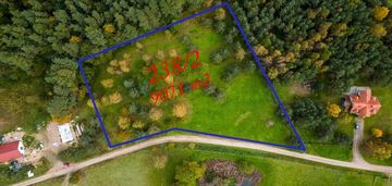 Kraniec nowego osiedla, graniczy z dorodnym lasem