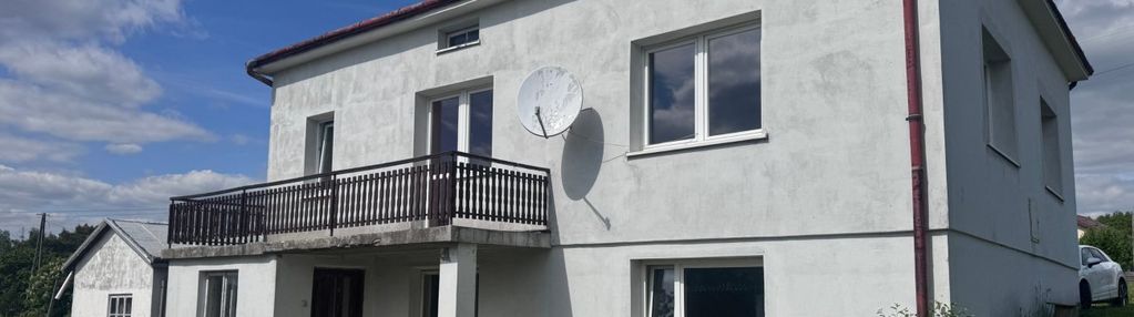 Dom w malowniczej ropicy polskiej