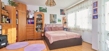 Wygodne 2 pok z duzym balkonem przy ch hb jaroty