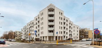 Balkon/piwnica/metro/nowa elewacja