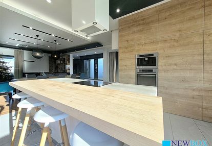 Komfortowy dom, 2 garaże, jacuzzi, siłownia