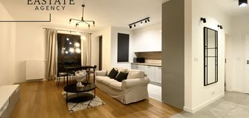 Balkon/miejsce postojowe/przestronne/jasne