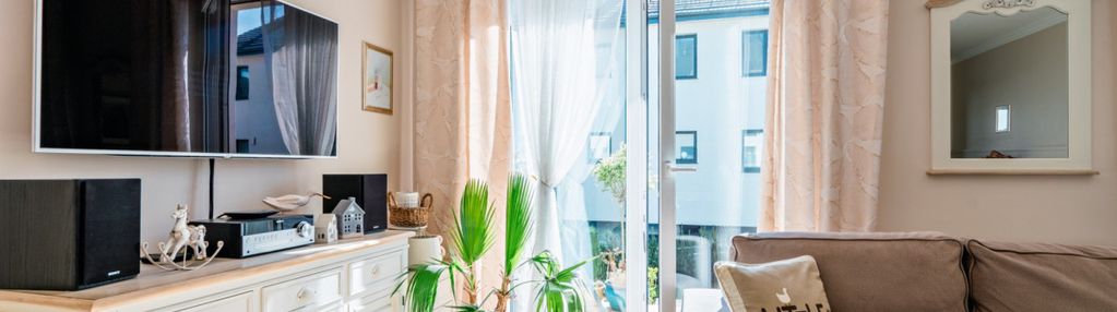 Nowoczesny dom z ogrodem i garażem 15 min od morza