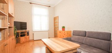 55,60m2|3pok|1piętro|piwnica|armii krajowej