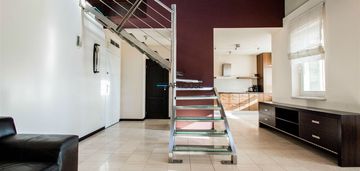 Komfortowy dwupoziomowy apartament w bronowicach